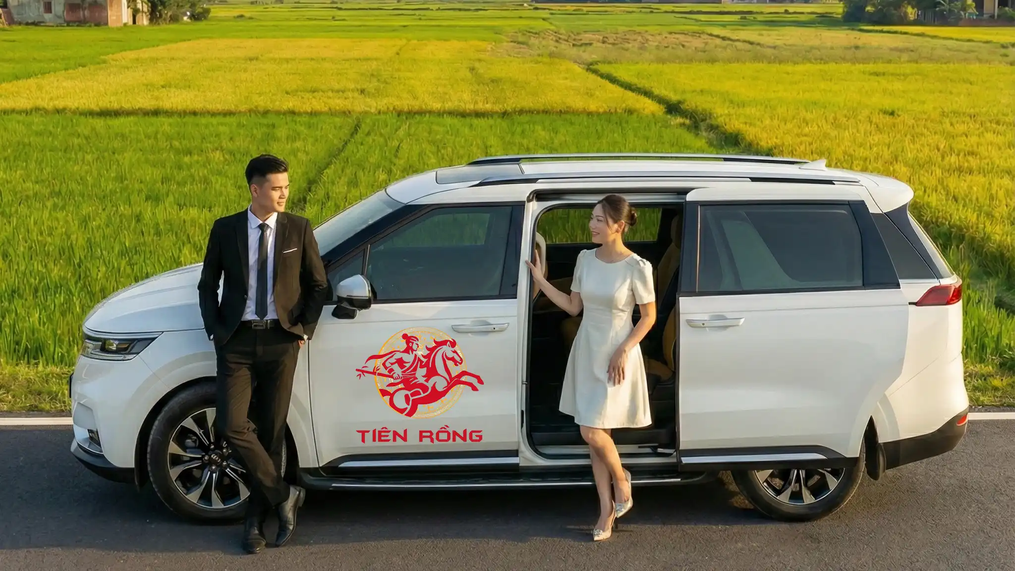 Nội thất taxi Ân Thi và xe tiện chuyến sang trọng